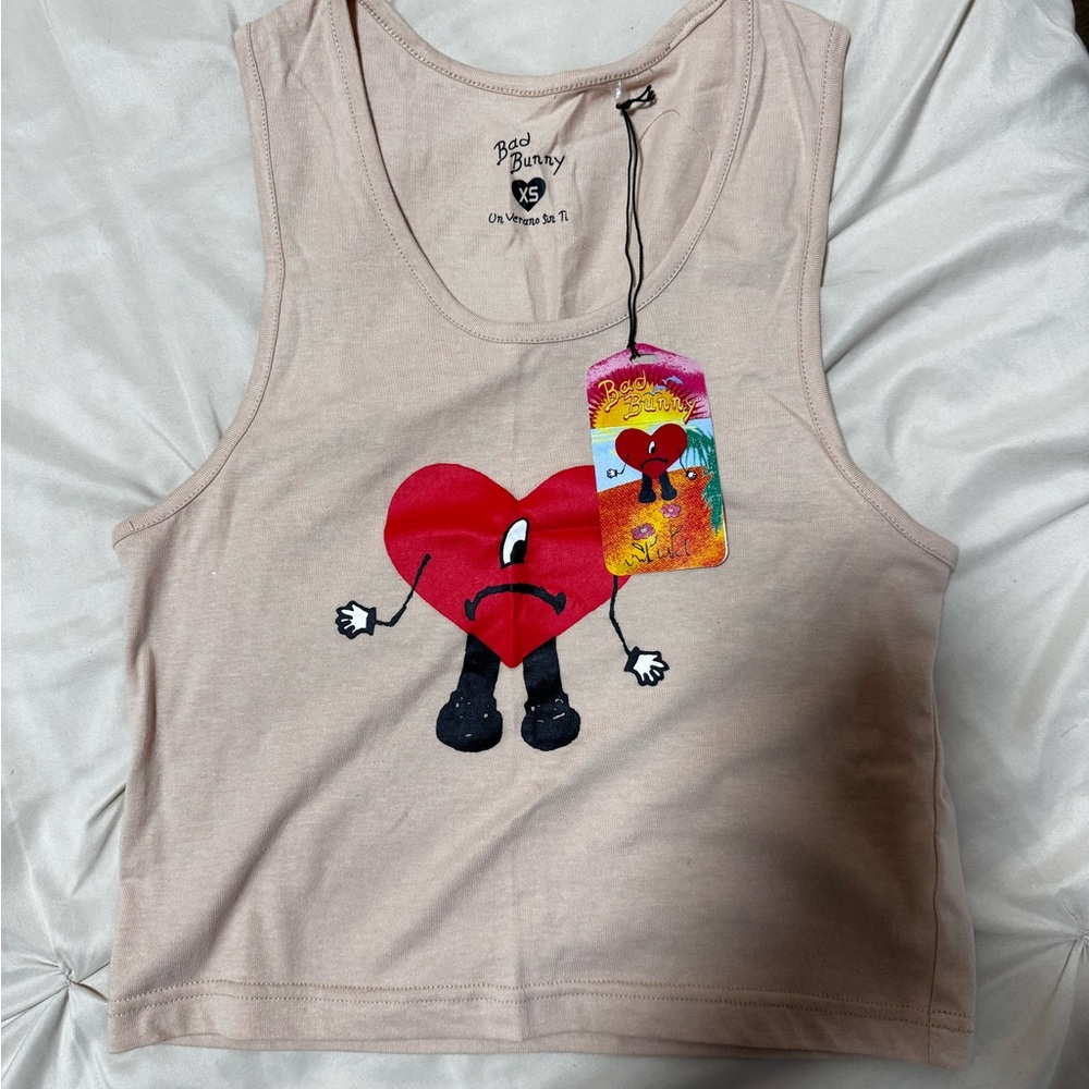 BAD BUNNY CROP TOP
